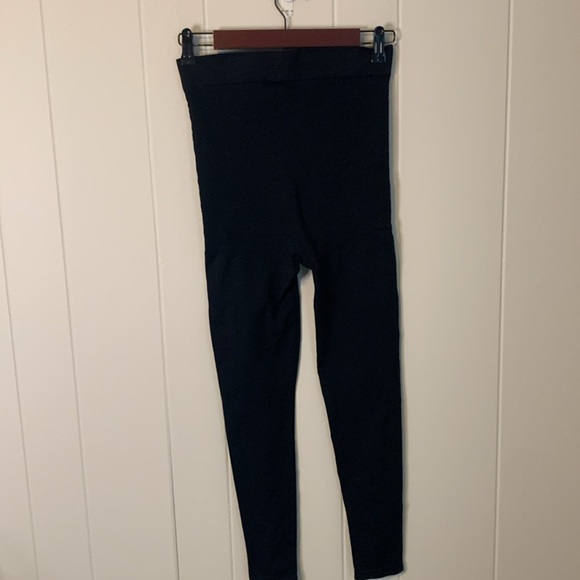 BLANQI Black Highwaist Everyday Leggings Size Small - Picture 5 of 6